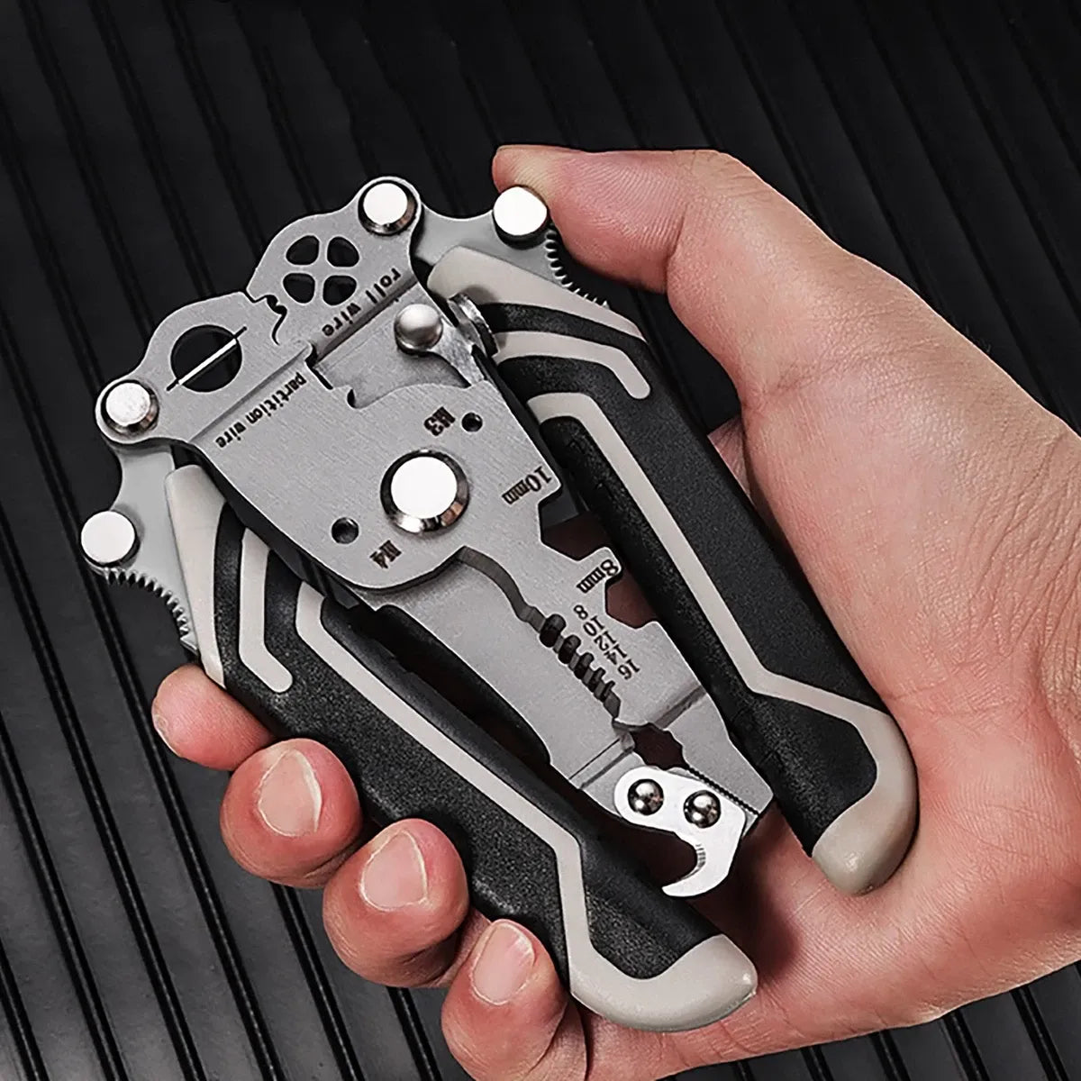 Pinza Plegable Multifuncional